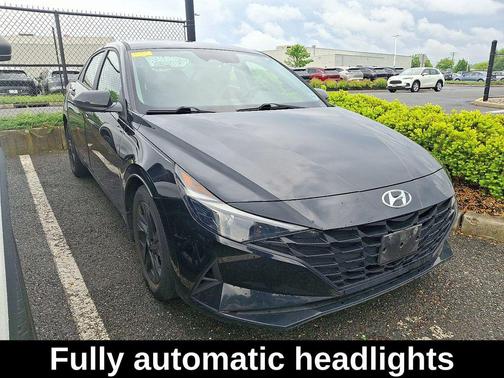 Phantom Black 2023 Hyundai ELANTRA SEL