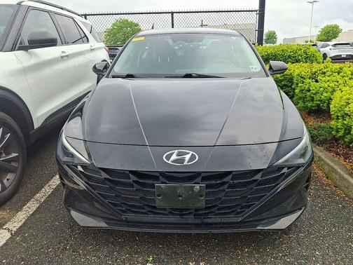 Phantom Black 2023 Hyundai ELANTRA SEL