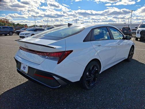 2026 Hyundai ELANTRA Sport