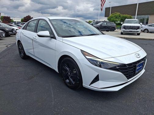 Quartz White 2023 Hyundai ELANTRA SEL