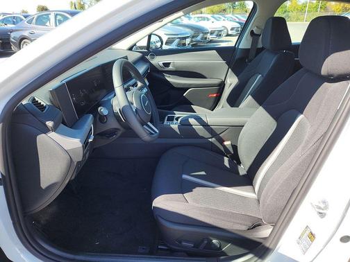 2026 Hyundai SONATA SEL