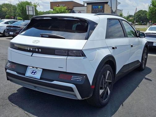 2025 Hyundai IONIQ 5 SEL