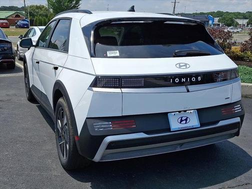 2025 Hyundai IONIQ 5 SEL