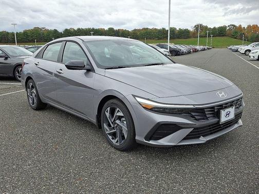 2025 Hyundai ELANTRA Sport