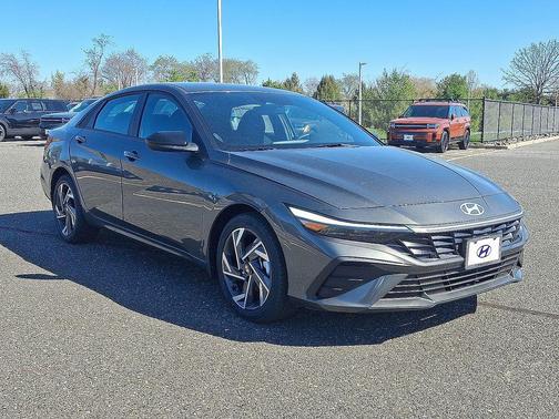 2025 Hyundai ELANTRA Sport