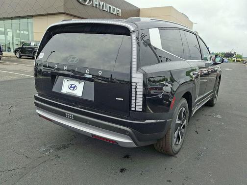 2026 Hyundai IONIQ 9 SE