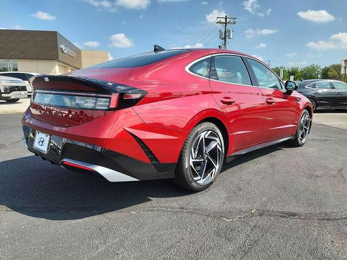 2025 Hyundai SONATA SEL