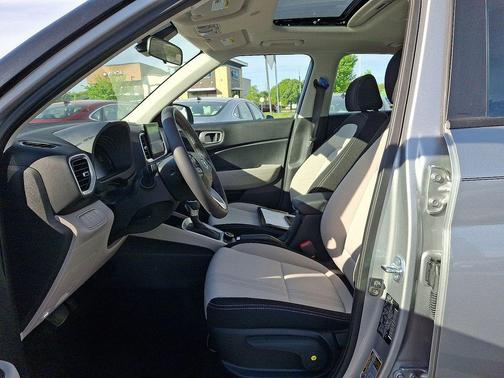 Shimmering Silver 2026 Hyundai VENUE SEL