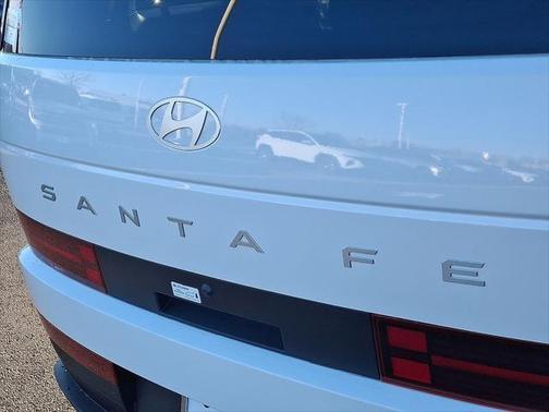 2025 Hyundai SANTA FE SE