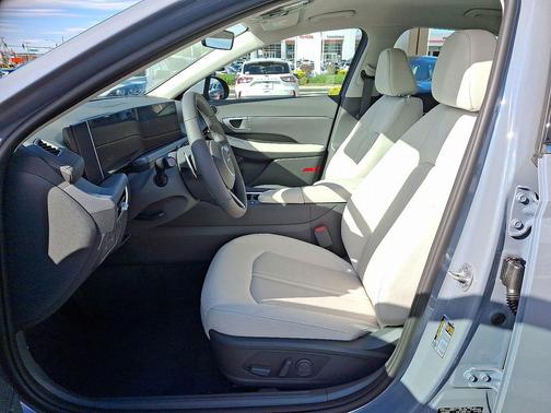 2026 Hyundai SONATA SEL