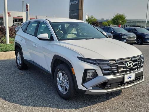 2025 Hyundai TUCSON SE