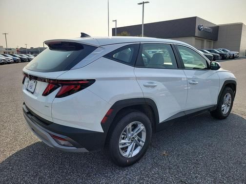 2025 Hyundai TUCSON SE