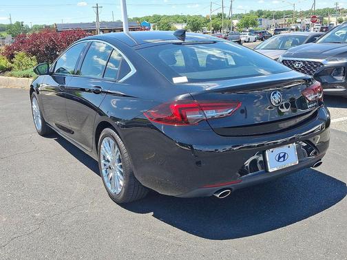 Ebony Twilight Metallic 2019 Buick Regal Sportback FWD Preferred