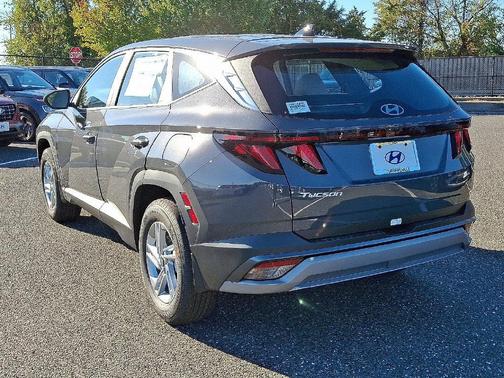 Ecotronic Gray 2026 Hyundai TUCSON SE