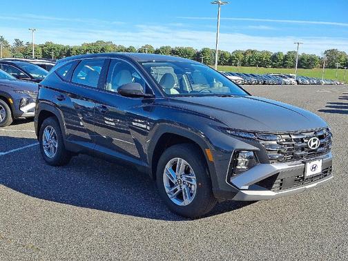 Ecotronic Gray 2026 Hyundai TUCSON SE