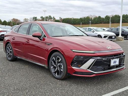 2025 Hyundai SONATA SEL
