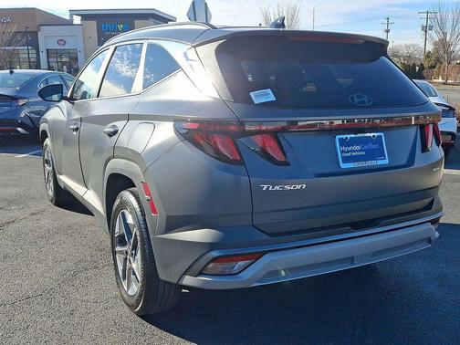 2025 Hyundai TUCSON SEL