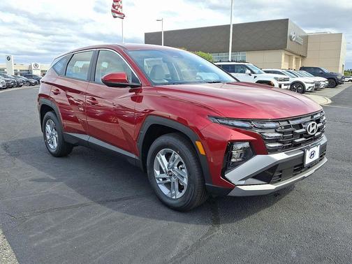2025 Hyundai TUCSON SE