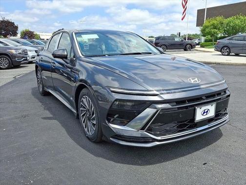 2025 Hyundai SONATA Hybrid Limited
