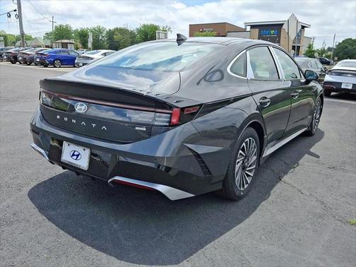 2025 Hyundai SONATA Hybrid Limited
