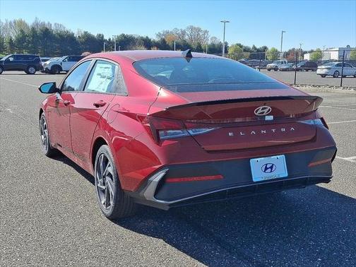 2025 Hyundai ELANTRA Sport