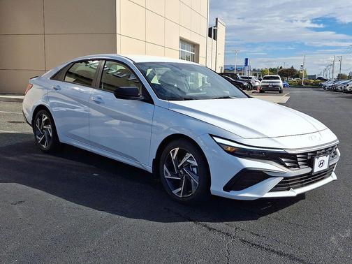 2025 Hyundai ELANTRA Sport