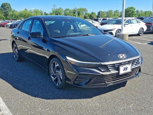2025 Hyundai ELANTRA Sport