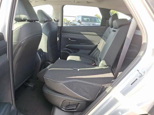 2026 Hyundai TUCSON SEL Convenience