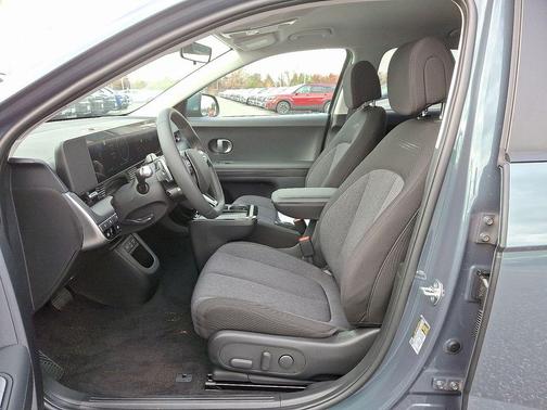 2026 Hyundai IONIQ 5 SE