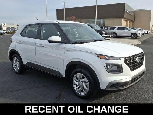 2023 Hyundai VENUE SE