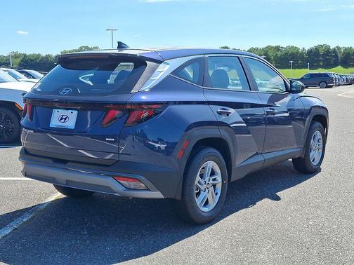 2025 Hyundai TUCSON SE