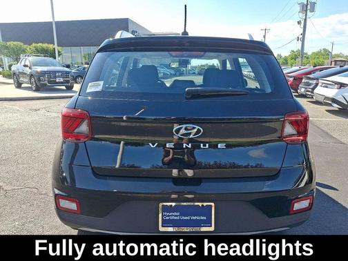 Onyx Black 2023 Hyundai VENUE SEL