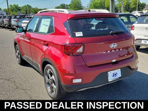 2024 Hyundai VENUE Limited