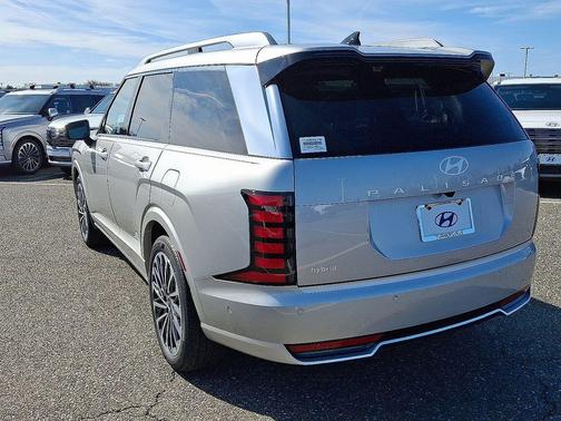 Typhoon Silver Metallic 2026 Hyundai Palisade Hybrid Calligraphy