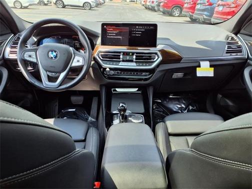 2024 BMW X4 xDrive30i