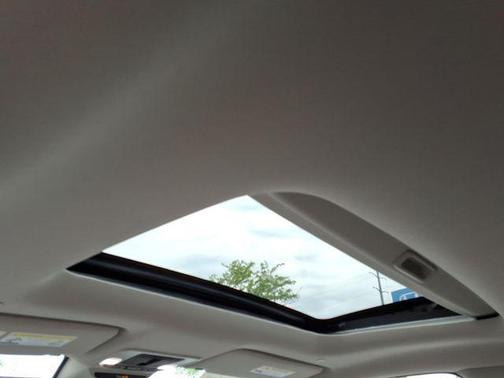 Solar Silver Metallic 2026 Honda HR-V EX-L