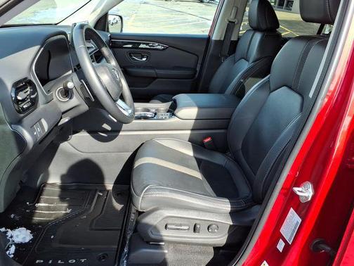 2023 Honda Pilot AWD EX-L 8 Passenger