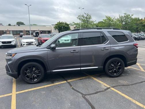2025 Honda Pilot Touring 8-Passenger