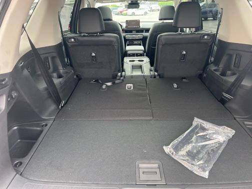 2025 Honda Pilot Touring 8-Passenger