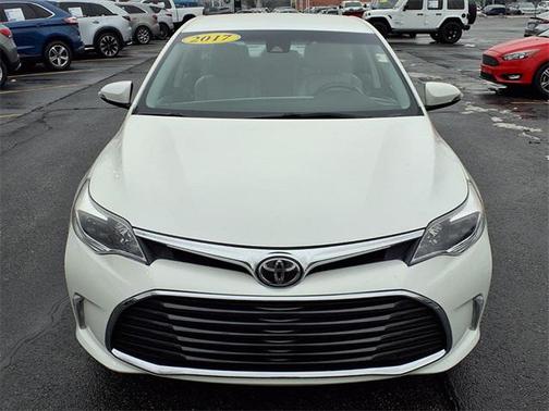 2017 Toyota Avalon XLE