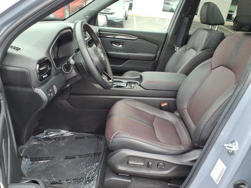 Sonic 2025 Honda Pilot Black Edition