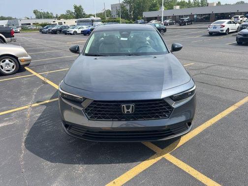 Meteorite Gray Metallic 2025 Honda Accord SE Sedan