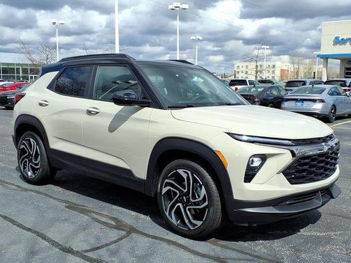 White Sands 2026 Chevrolet Trailblazer RS