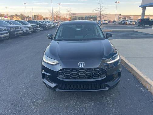 Crystal Black Pearl 2026 Honda HR-V LX