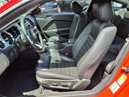 2012 Ford Mustang V6 Premium