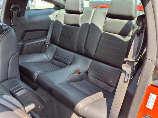 2012 Ford Mustang V6 Premium