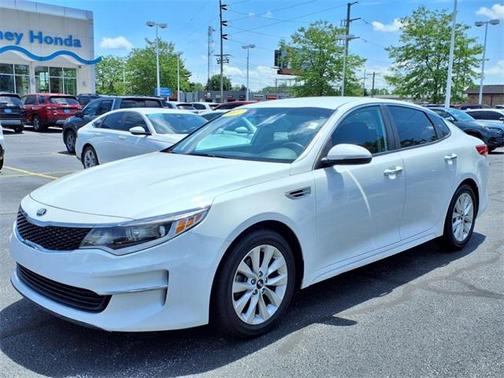 2017 Kia Optima LX