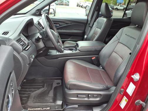 Radiant Red Metallic II 2024 Honda Ridgeline Black