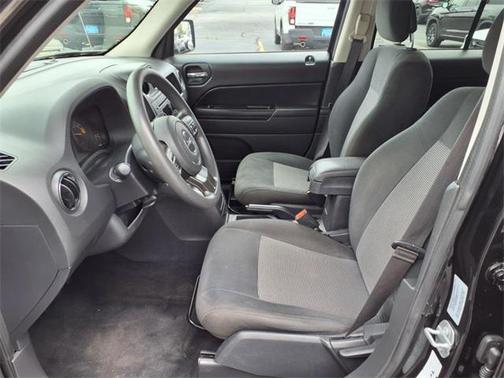2017 Jeep Patriot Sport