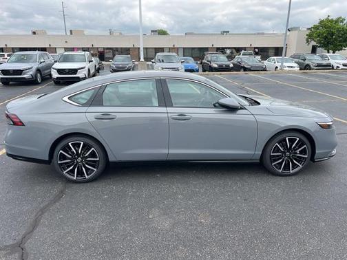 2025 Honda Accord Hybrid Touring